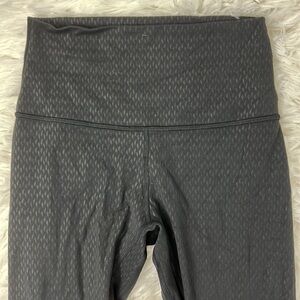 Lululemon Align Crop *21" Diverge Emboss Black
